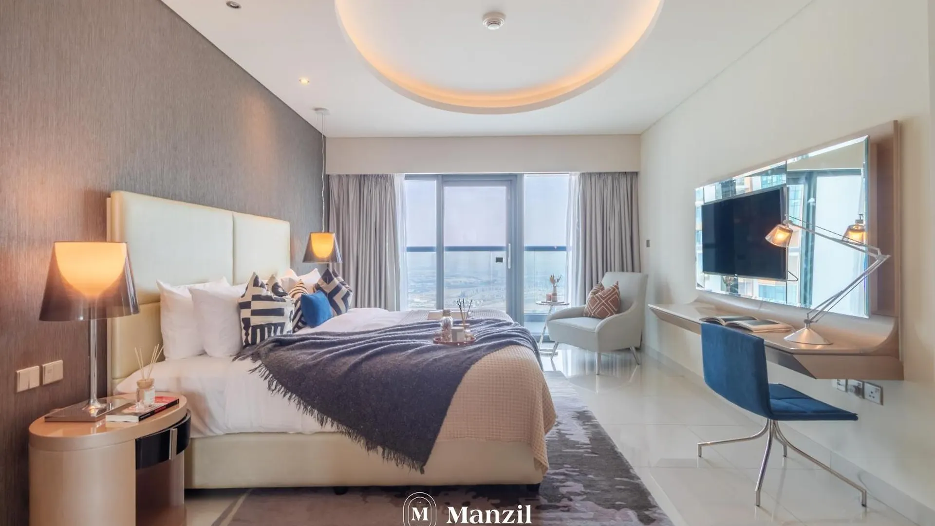 Manzil - 1Br Apartment In Paramount With Top-Floor Luxury Living Dubai