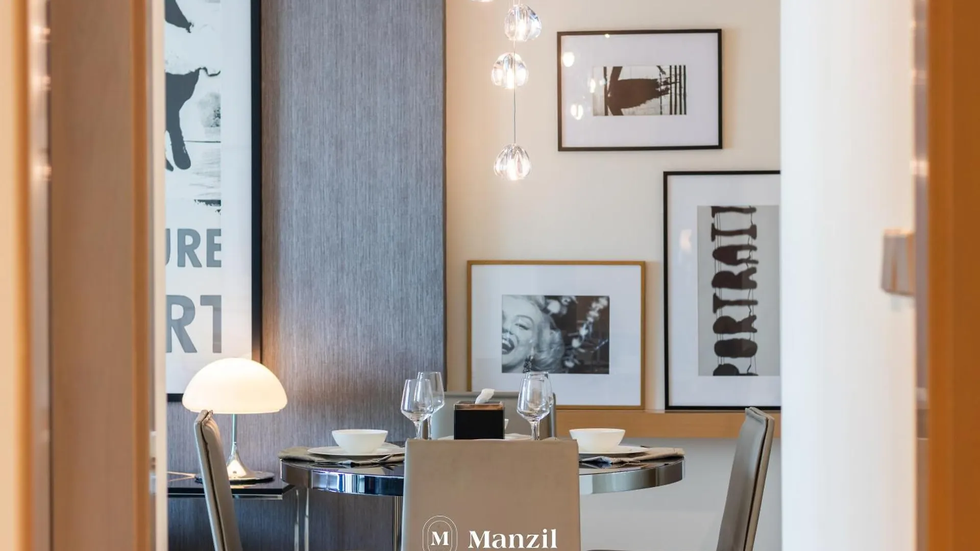 Manzil - 1Br Apartment In Paramount With Top-Floor Luxury Living Dubai 0*,