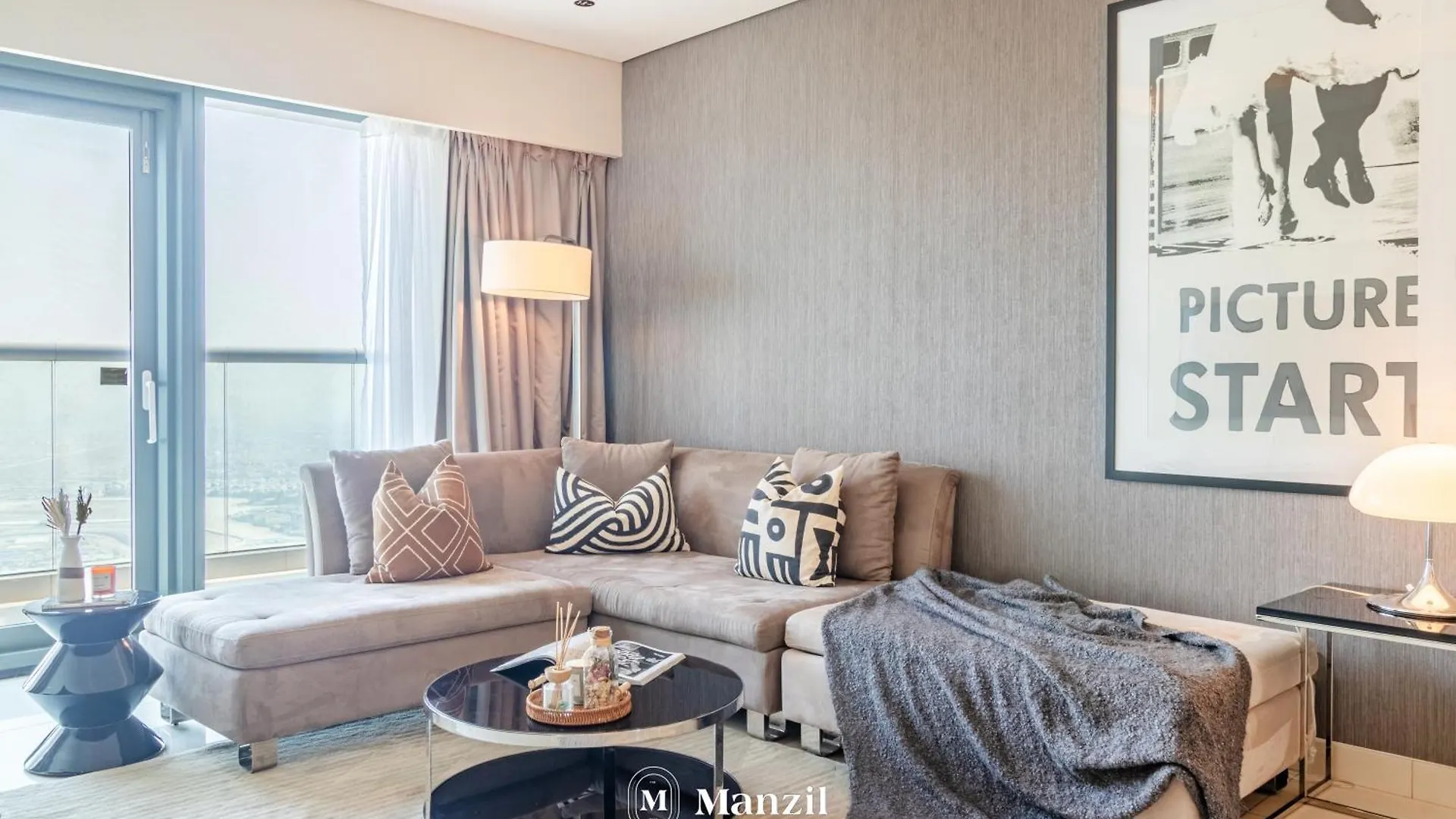 Manzil - 1Br Apartment In Paramount With Top-Floor Luxury Living Dubai 0*,  United Arab Emirates