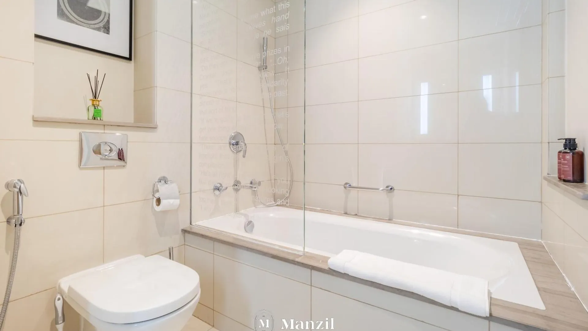Manzil - 1Br Apartment In Paramount With Top-Floor Luxury Living Dubai 0*,  United Arab Emirates